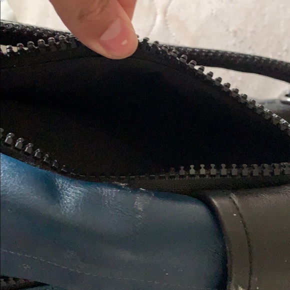 Coach leather sling backpack - Picture 4 of 5